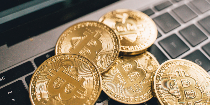 The Cost Advantage of Going Global