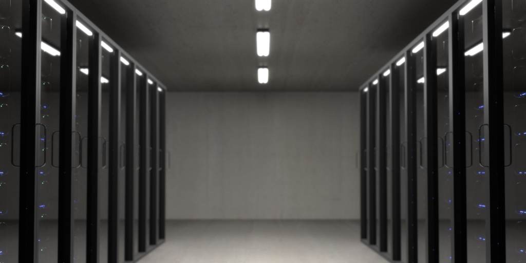 Big Data Technologies and Artificial Intelligence: Unleashing the Power of Data-driven Insights