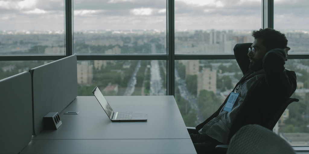 Navigating-the-Cloud-Heroku-vs.-Vercel-–-Choosing-the-Ideal-Cloud-Service